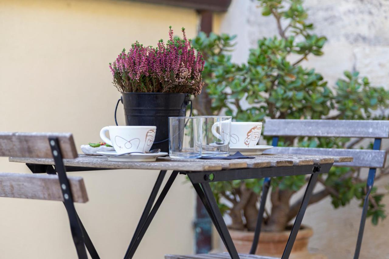 Casa Mamma Elvira Bed & Breakfast Lecce Luaran gambar